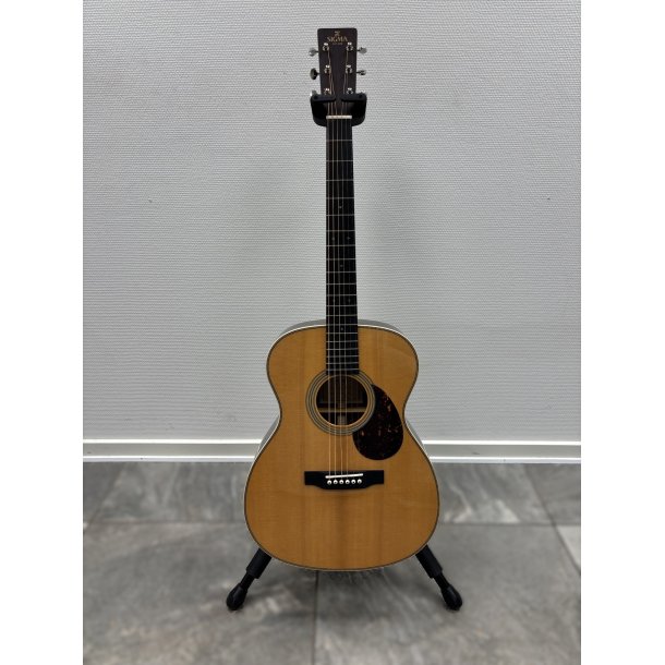 (USED) Sigma OMT-28H w. Softshell Case